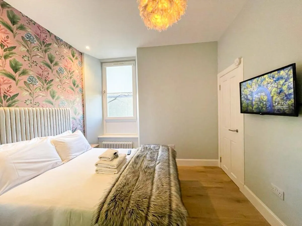 Beautiful 2Br, Private Entry In Vibrant Leith Appartement EDI