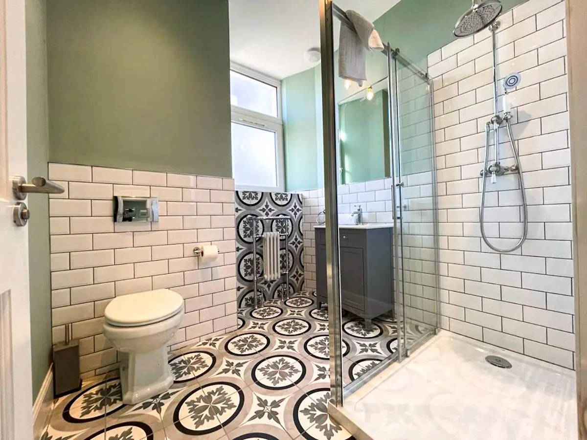 Apartmán Beautiful 2Br, Private Entry In Vibrant Leith EDI